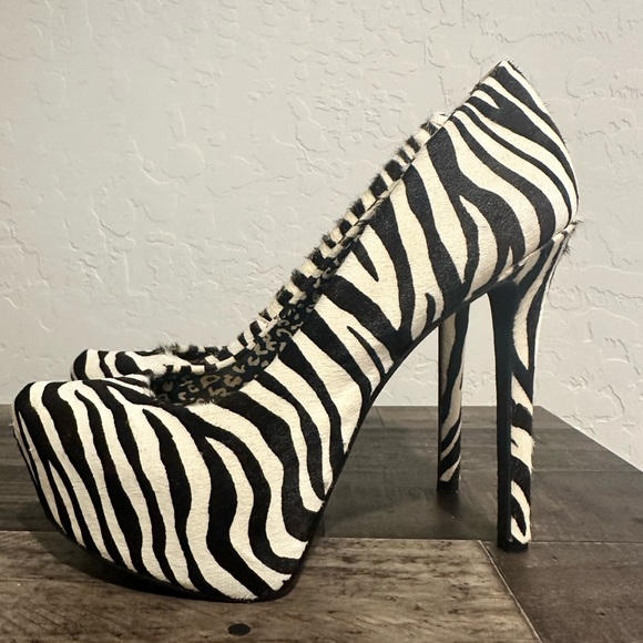 Jessica Simpson Zebra Print Stiletto Platform Heels - Size 6.5 - Picture 3 of 5